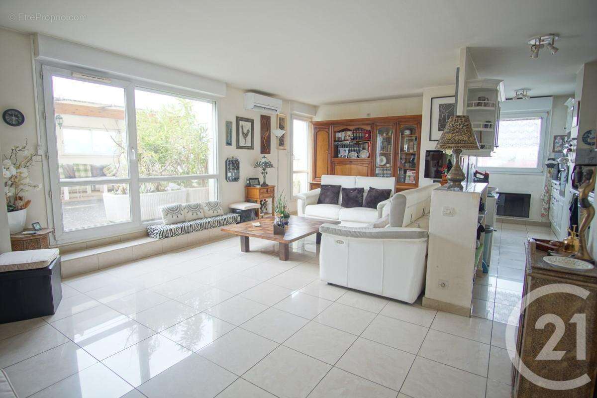 Appartement à CHOISY-LE-ROI