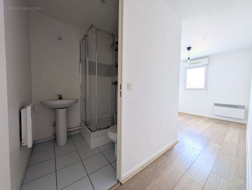 Appartement à SARTROUVILLE