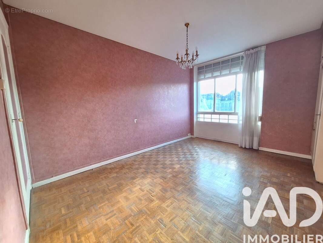 Photo 9 - Appartement à VALENCIENNES