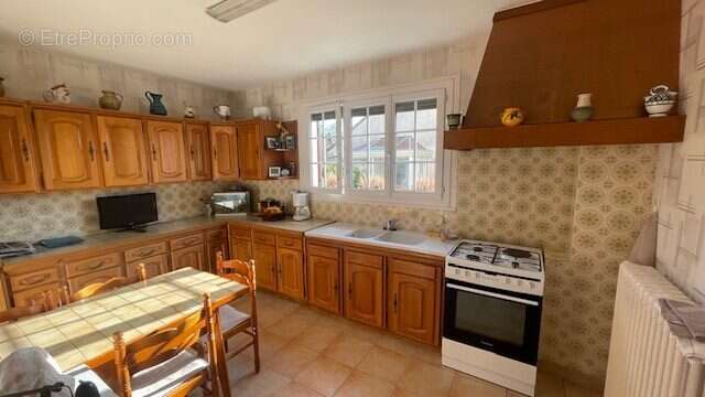 Maison 135 m² à Cauffry  - photo 3