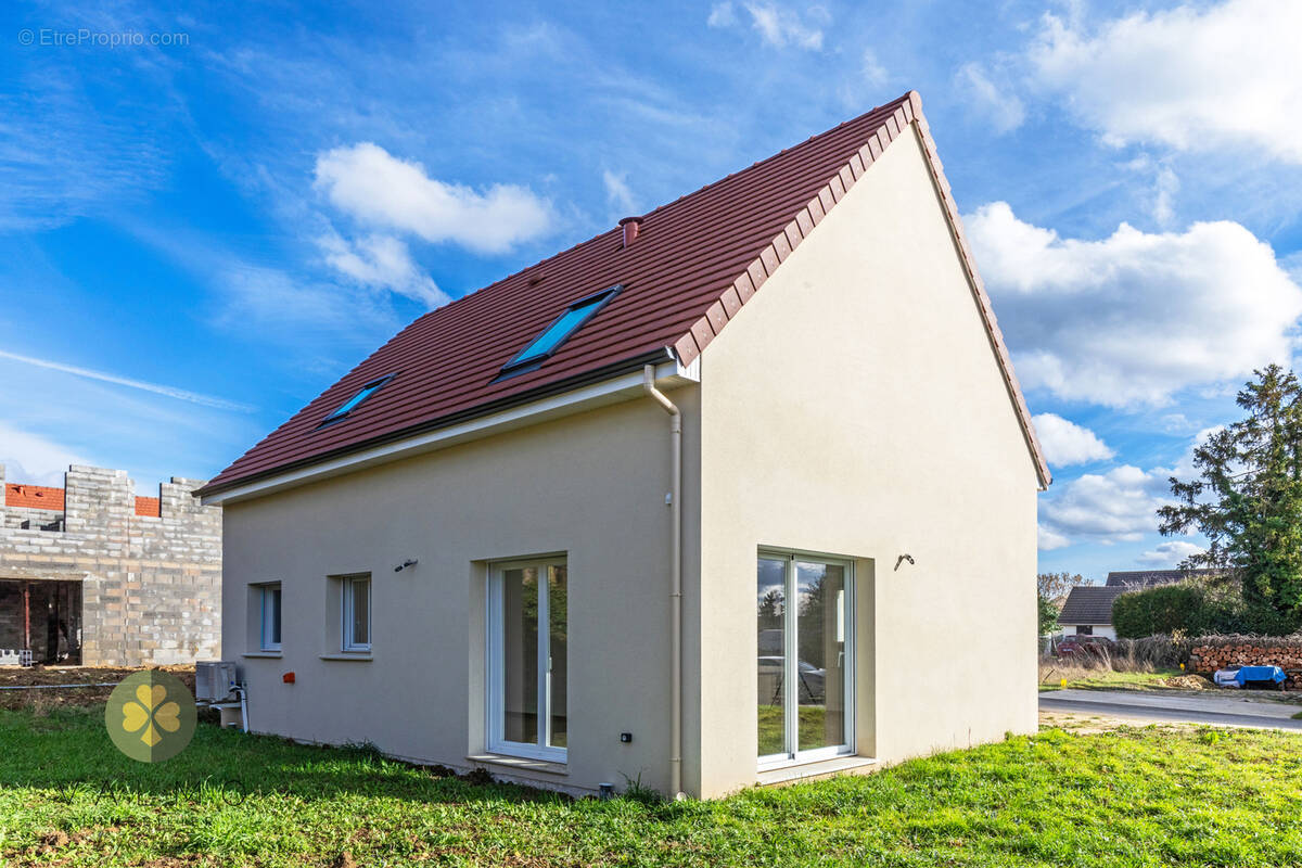 Maison à ANDELU