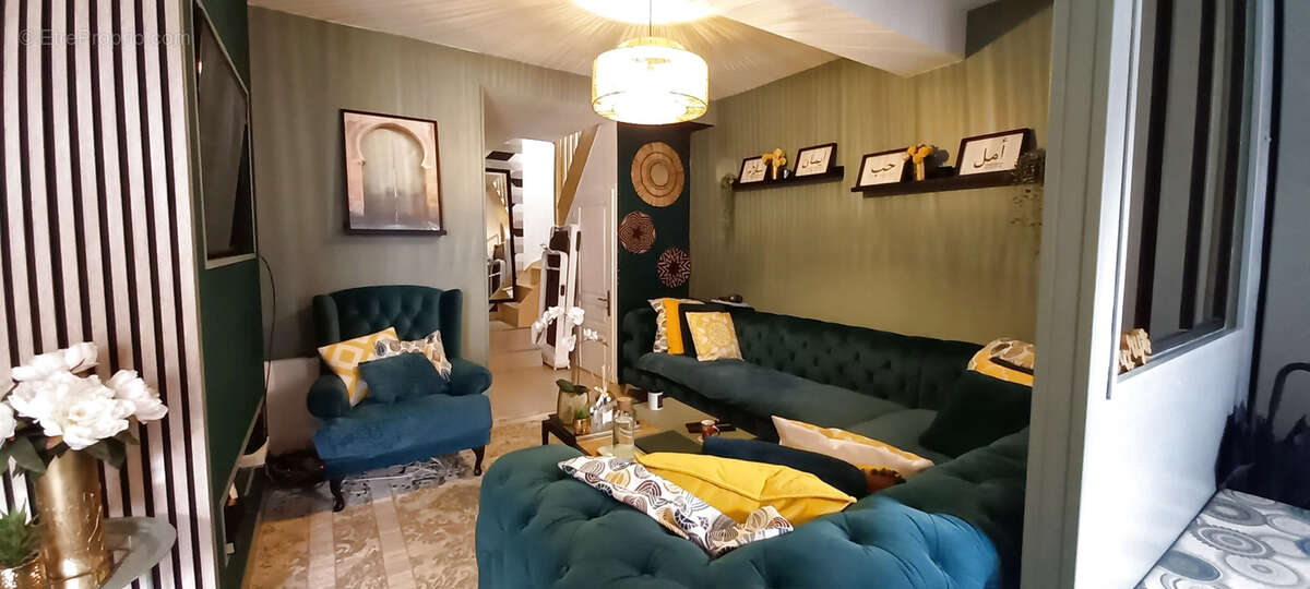 Maison à AMBARES-ET-LAGRAVE