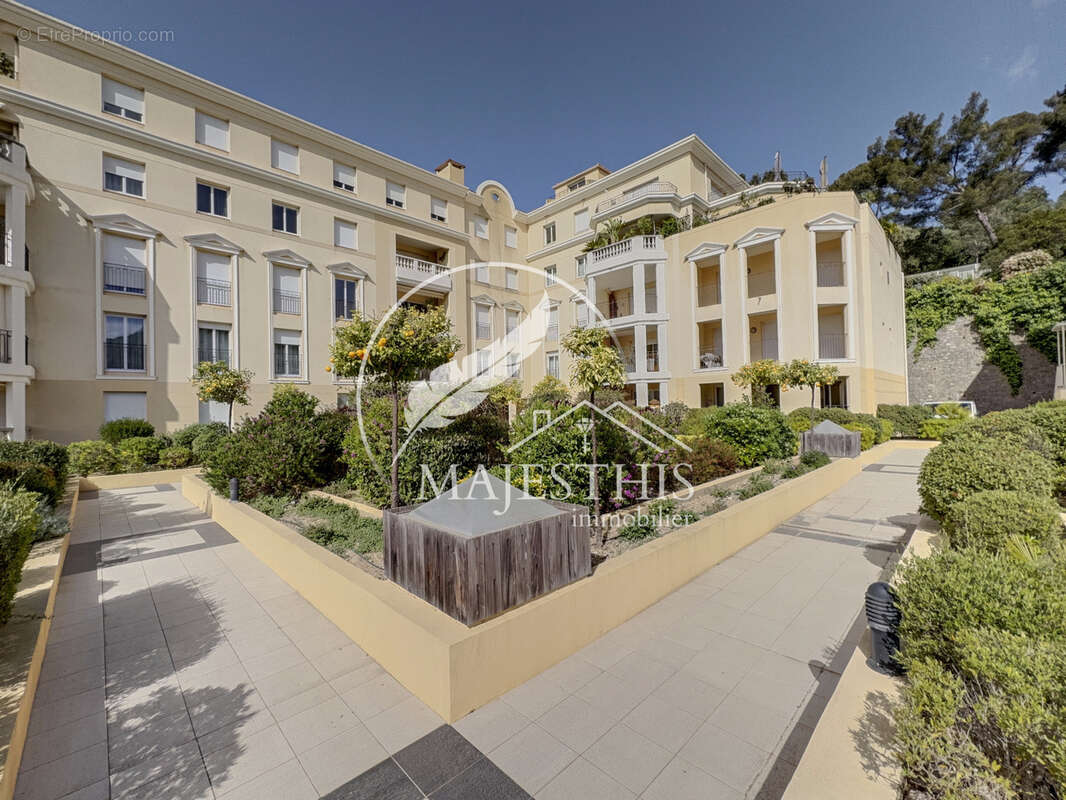 Appartement à HYERES