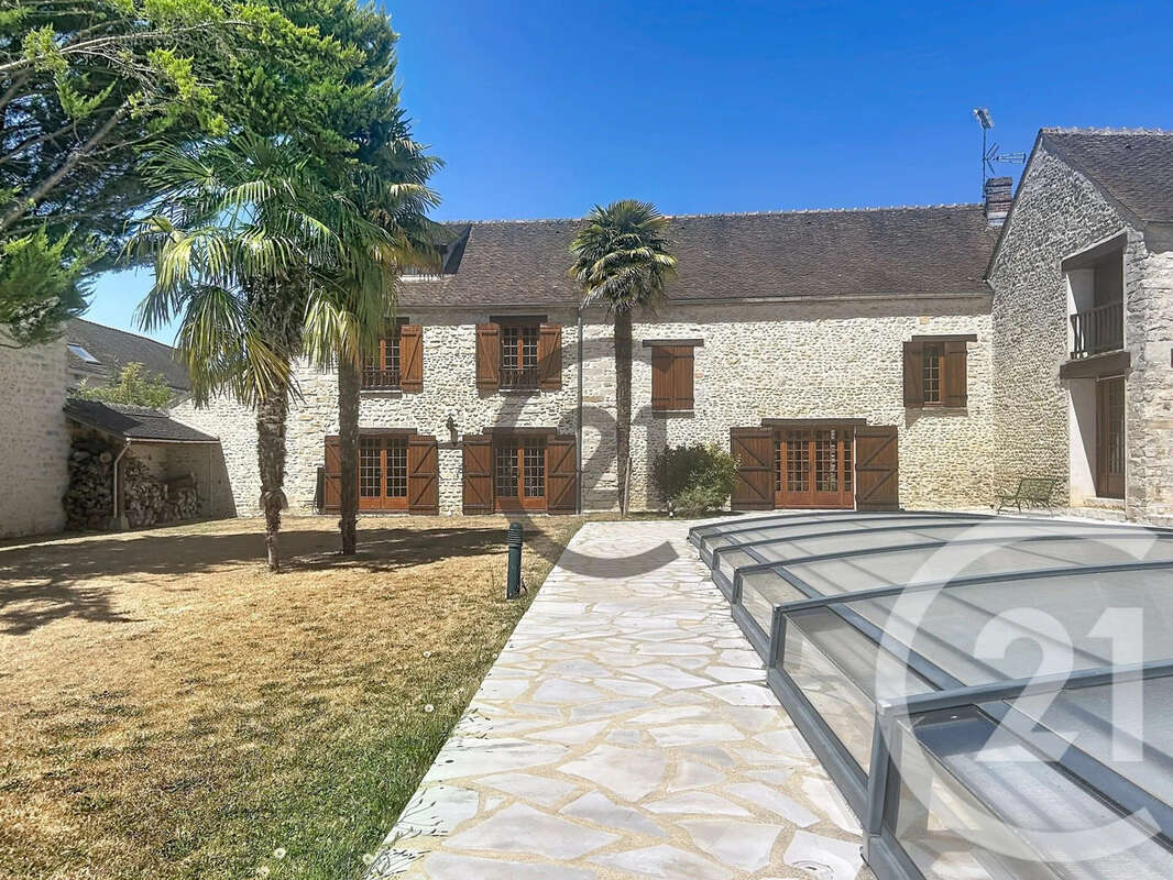 Maison 445 m² à Ury  - photo 3