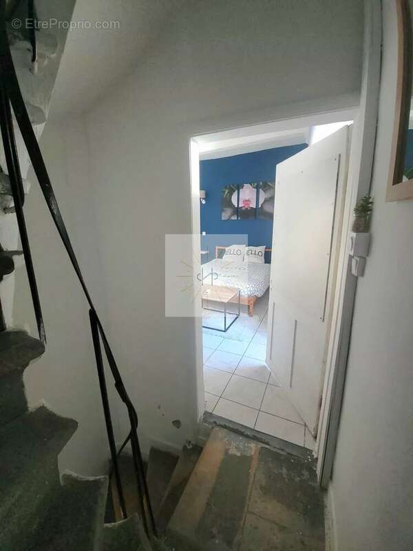 Appartement à ROCHEMAURE