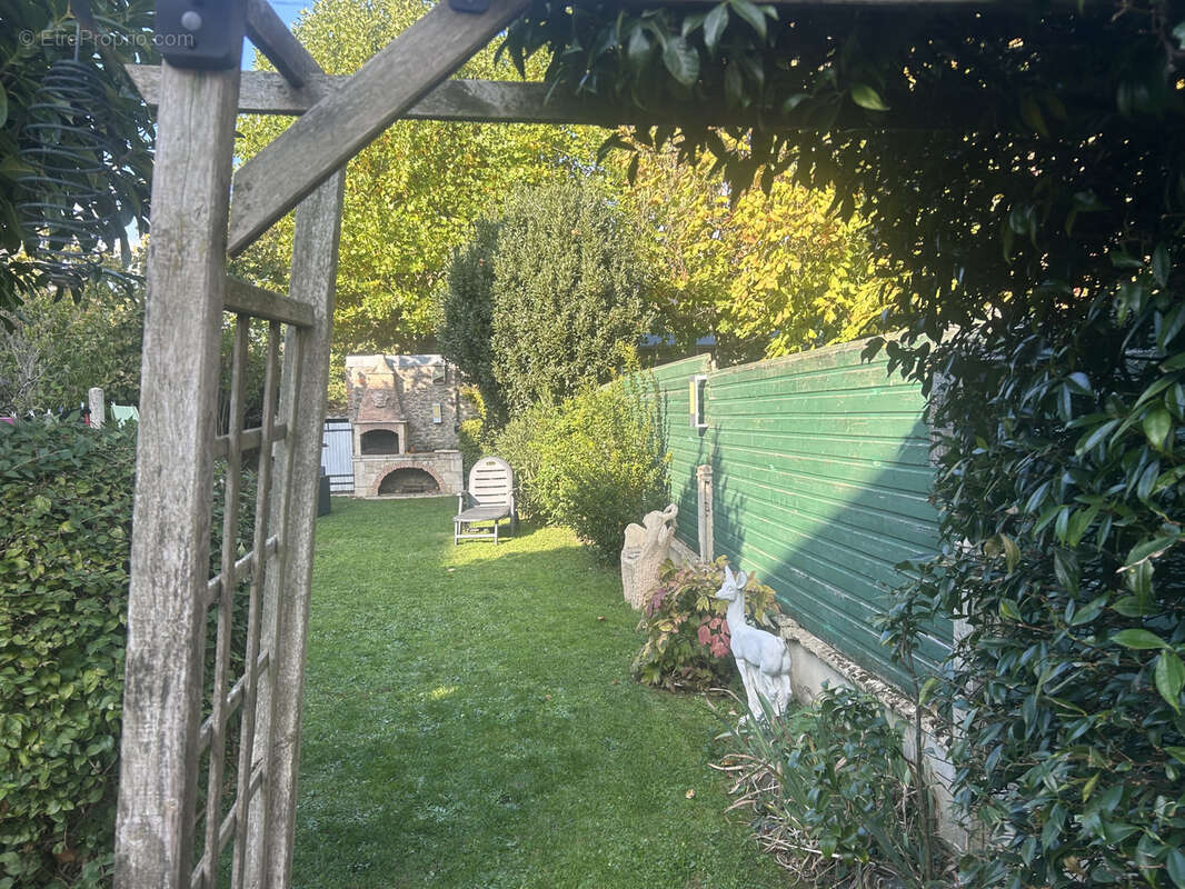 Maison à AUVERS-LE-HAMON