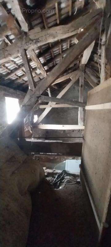 Maison à LA CHAPELLE-LES-LUXEUIL