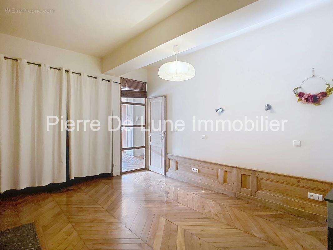Appartement à LYON-1E