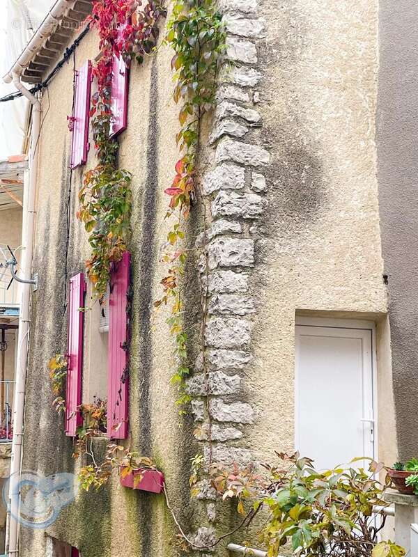 Maison à REVEST-DU-BION