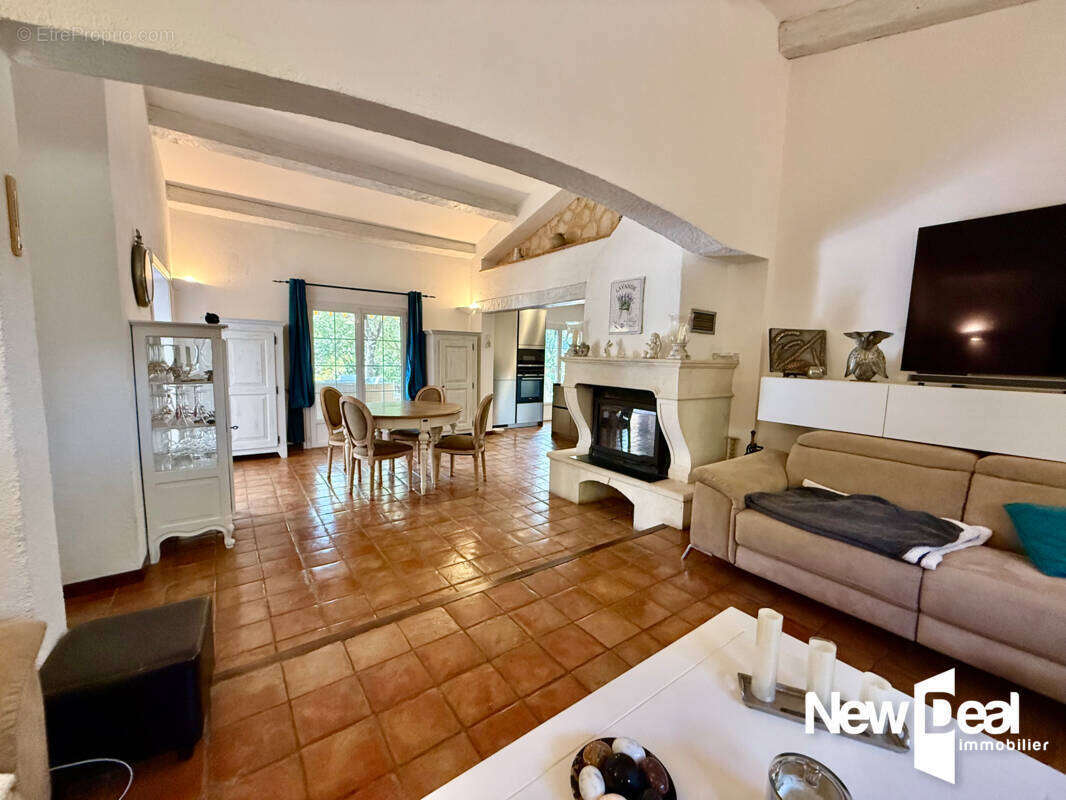 Maison à SAINT-PAUL-EN-FORET