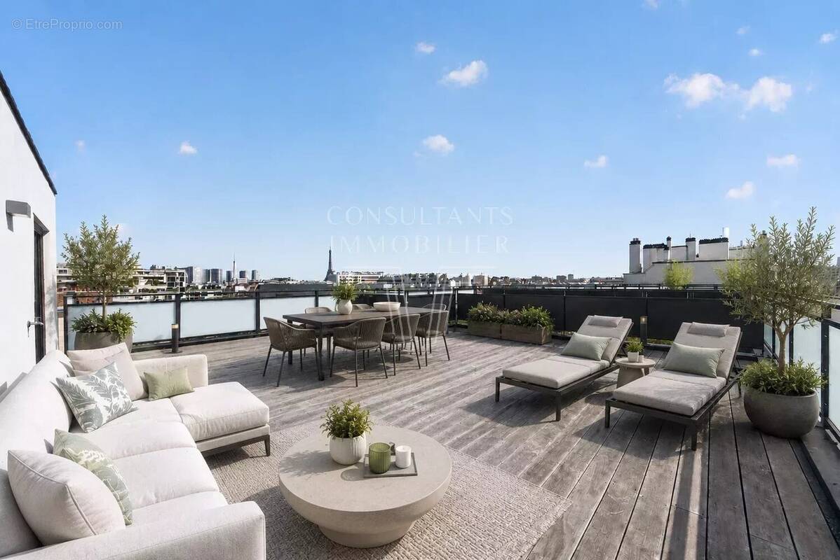 Appartement à PARIS-15E