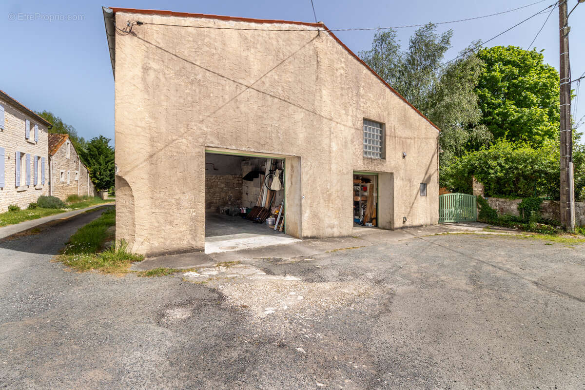 Maison à PORT-D'ENVAUX