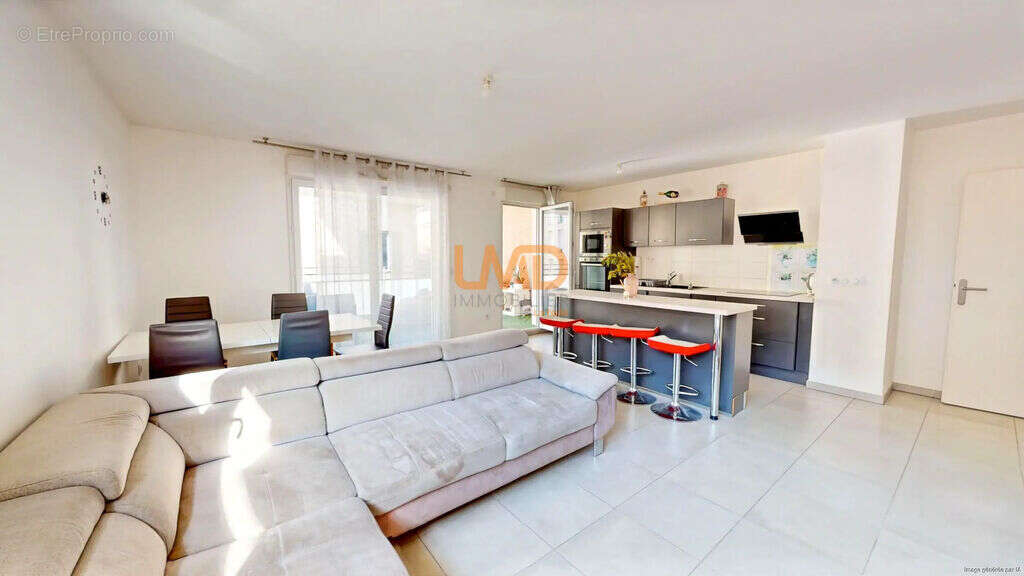 Appartement à MARSEILLE-4E