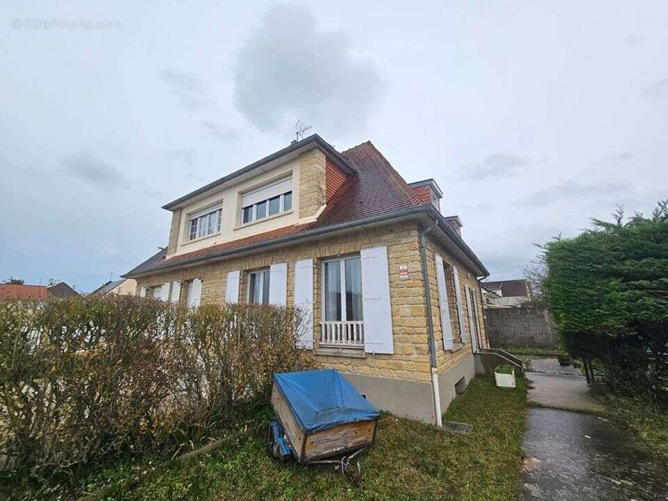 Maison à LUC-SUR-MER