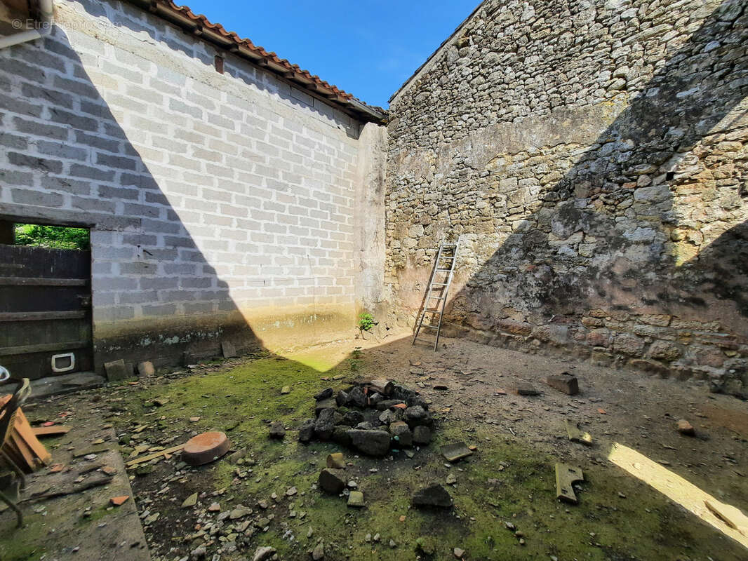Maison à BLASIMON