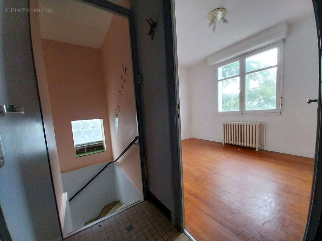 Appartement 62 m² à Bizanos  - photo 3