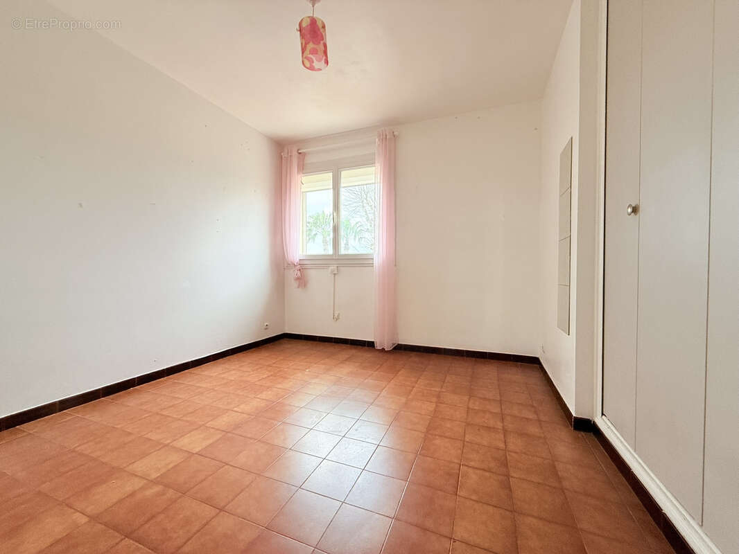Maison à LA CRAU