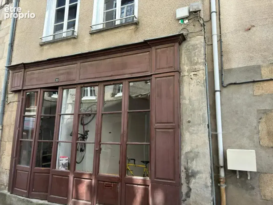 Maison à SAINT-LEONARD-DE-NOBLAT