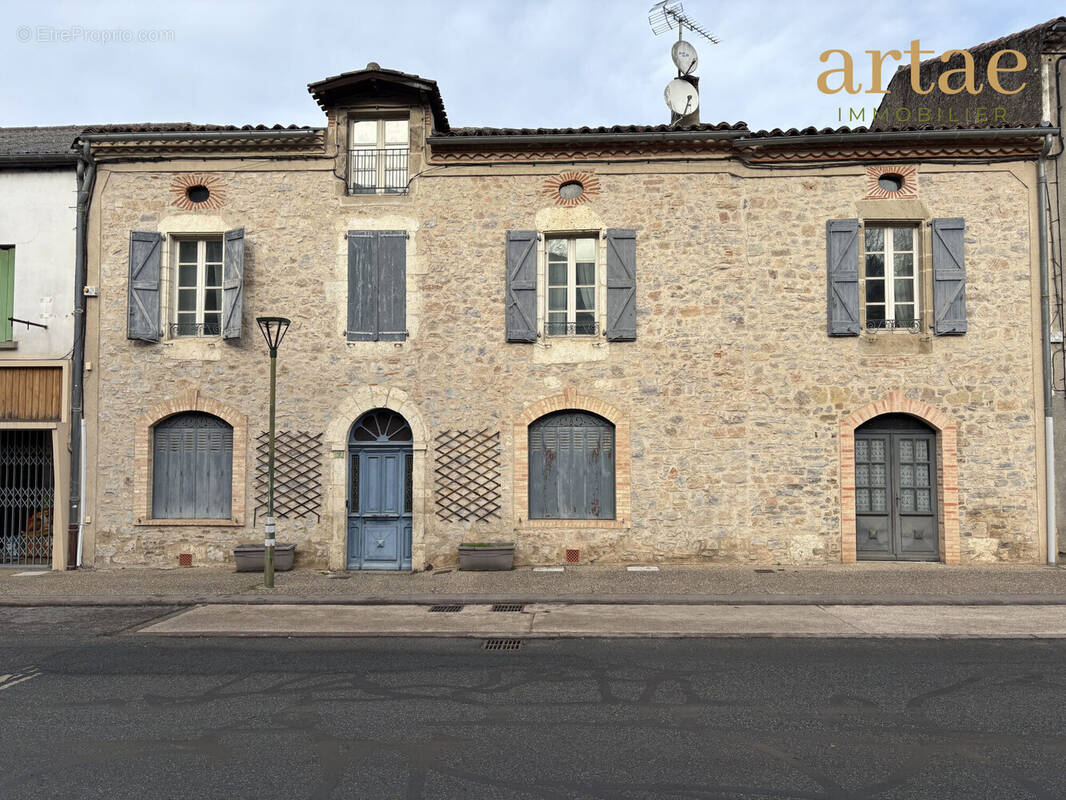 Maison à CORDES-SUR-CIEL