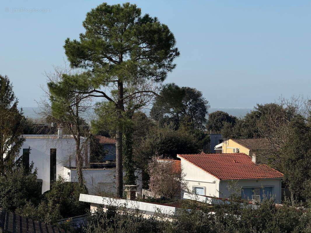 Appartement à VAUX-SUR-MER