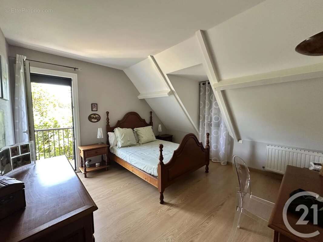 Maison 172 m² à Orthez  - photo 10