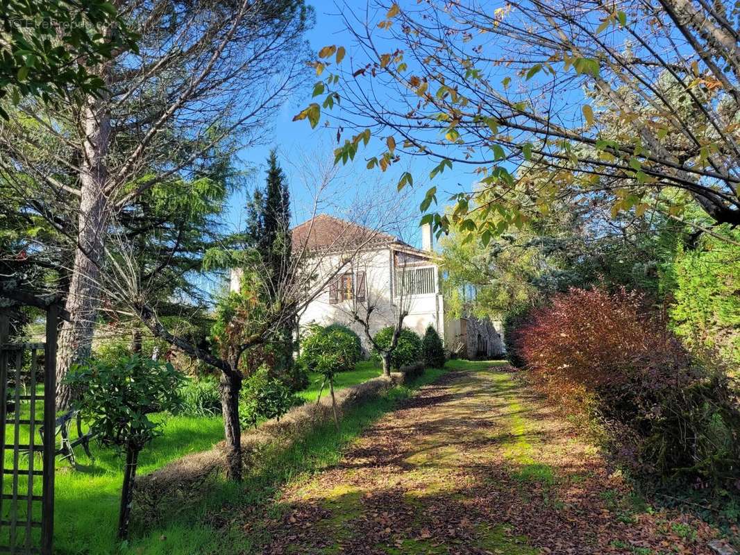 Maison à TRESPOUX-RASSIELS