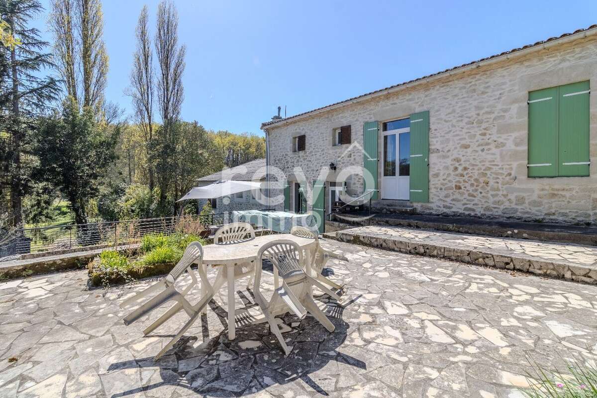 Maison à SAUVETERRE-DE-GUYENNE