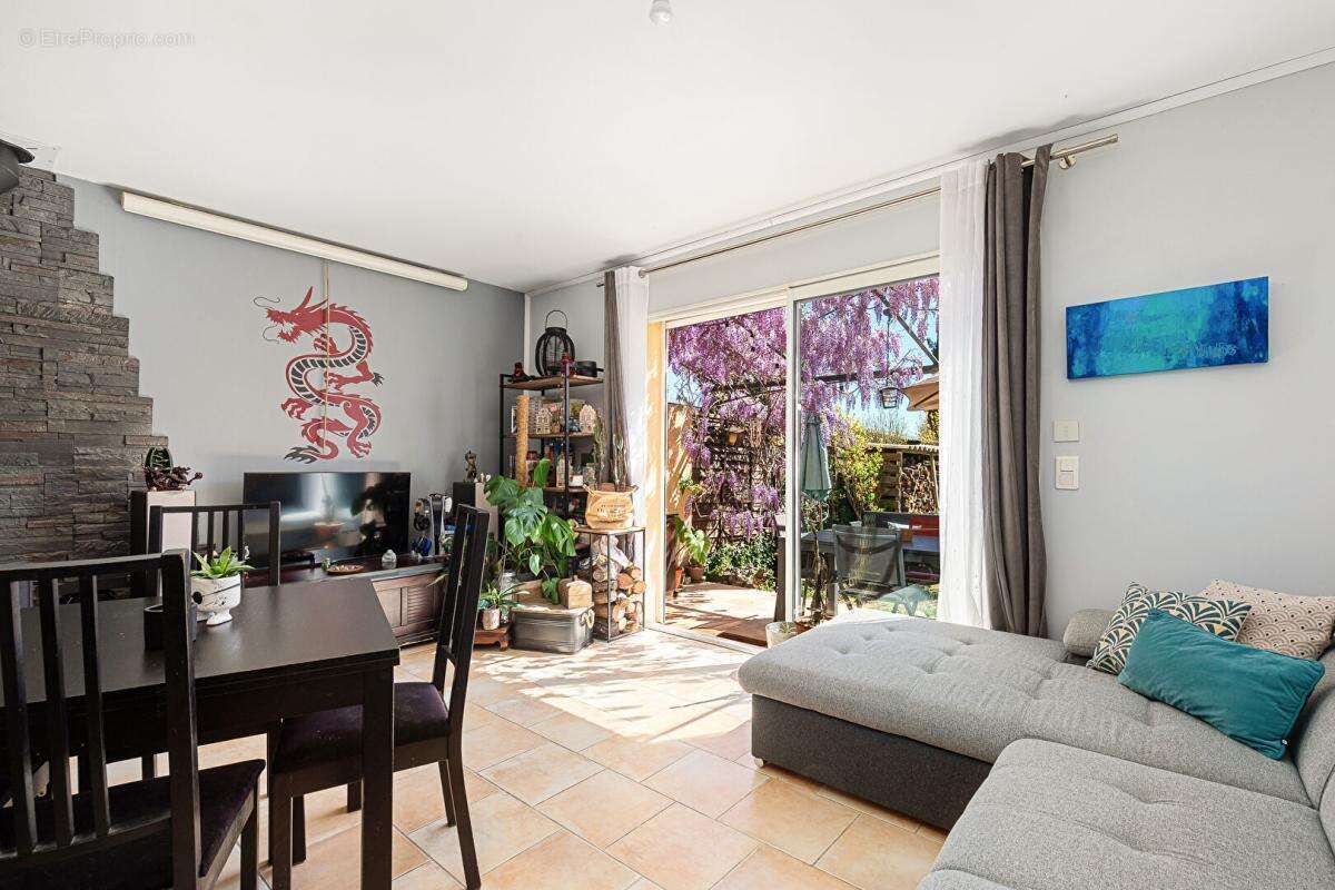 Maison à MONTAUROUX