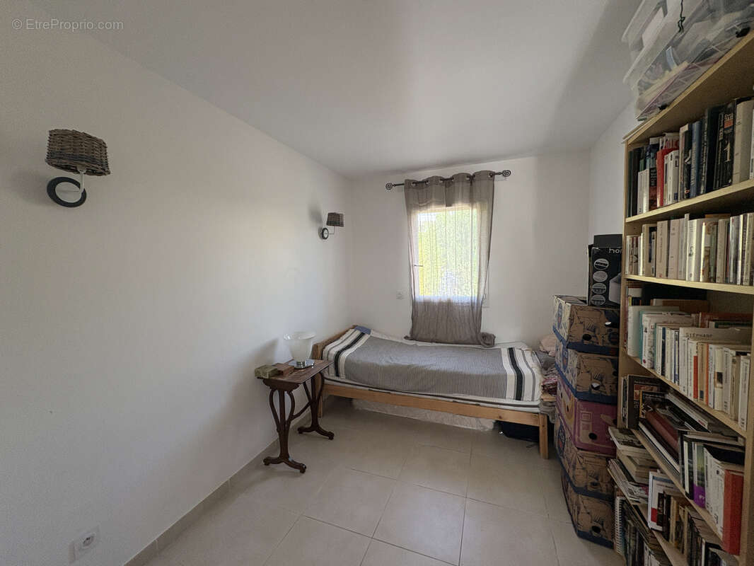 Appartement à SAINT-CYR-SUR-MER