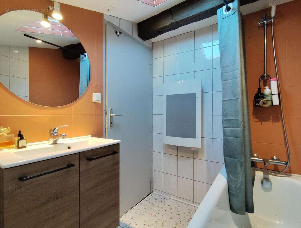 Appartement 74 m² à Soucieu-En-Jarrest  - photo 8
