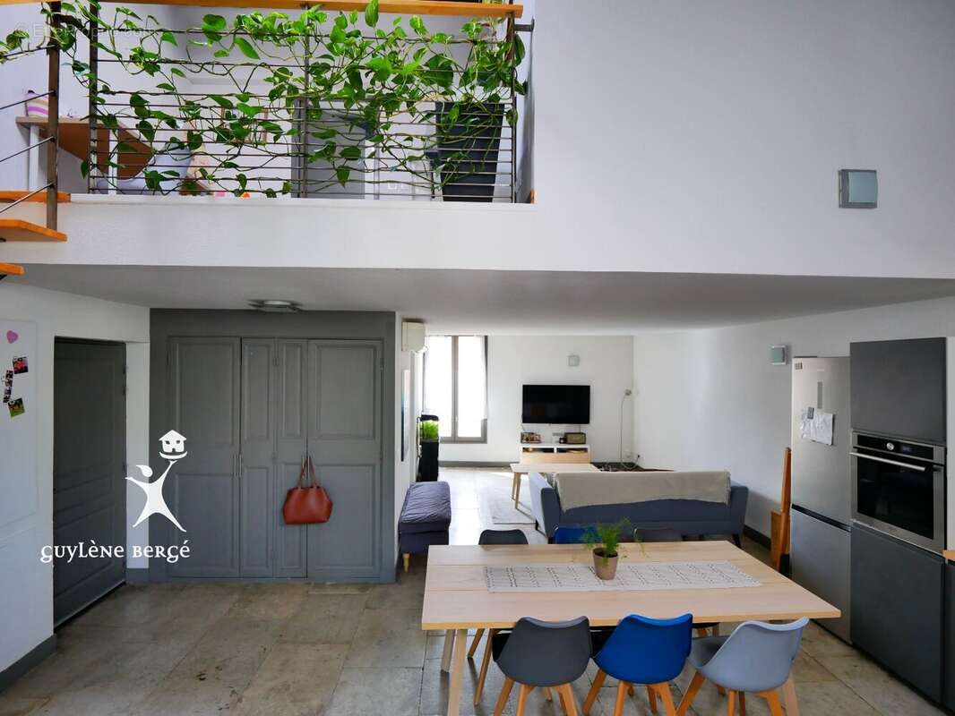 Appartement à LE CAILAR