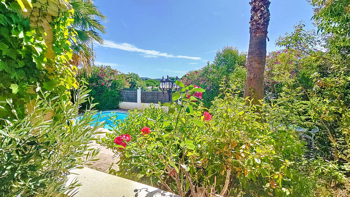 Maison à FREJUS