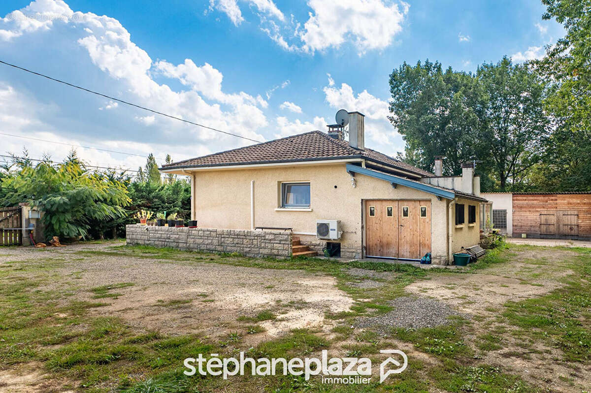 Maison à LA VILLE-DIEU-DU-TEMPLE