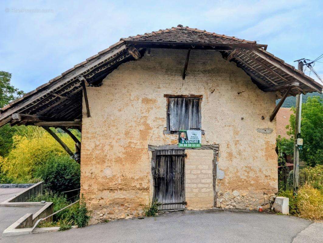 Maison 100 m² à Massieu  - photo 6