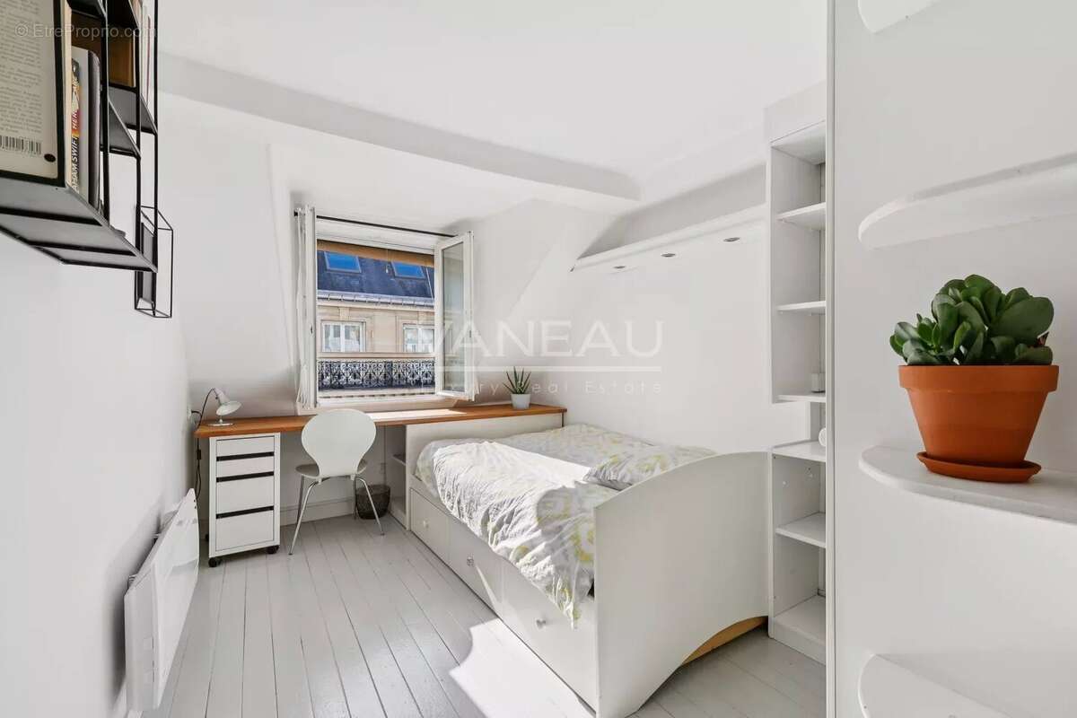 Appartement à PARIS-9E