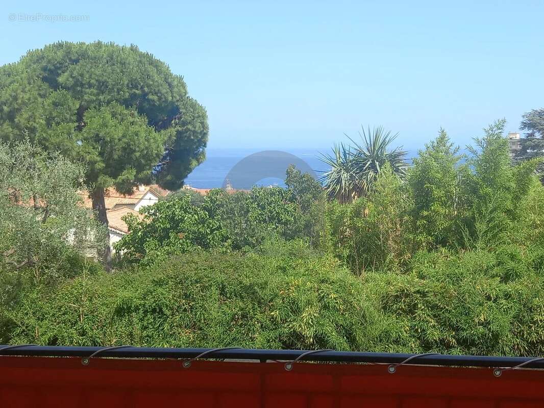 Appartement à ROQUEBRUNE-CAP-MARTIN