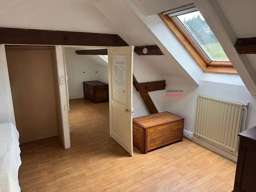 Maison à DYO