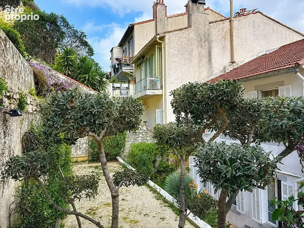 Appartement rez-de-jardin - 5 pièces 138m2 - Jardin de 570m2 Vauban - 13006 Marseille - photo 2