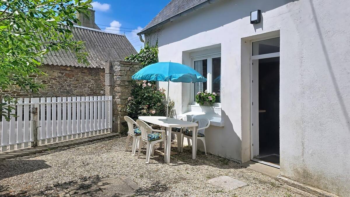 Maison à PLOUGONVELIN