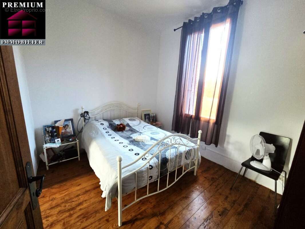 Maison à SAINT-ESTEVE