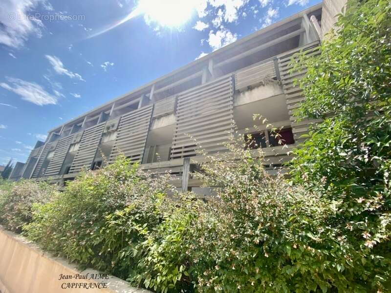 Appartement à BARJAC