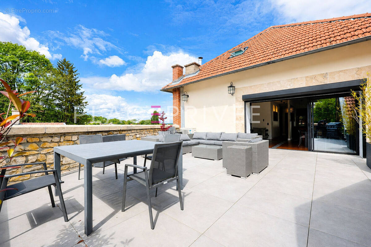Appartement à HOUDEMONT