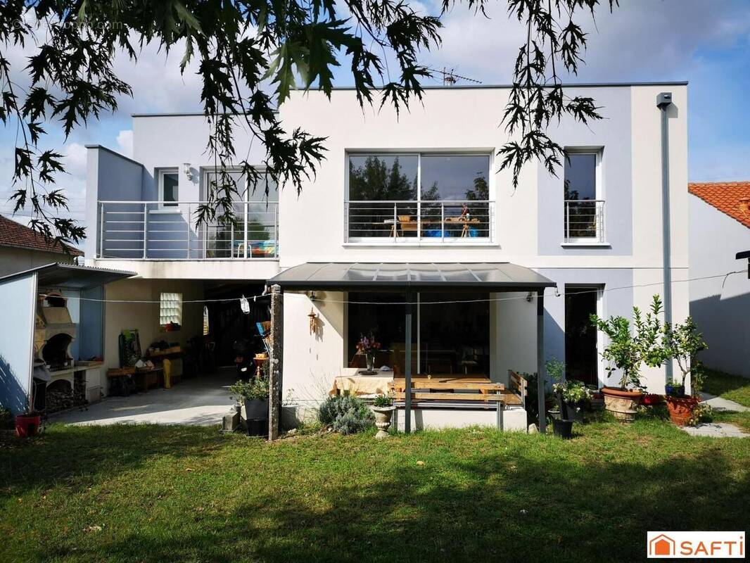 Photo 1 - Maison à VILLENAVE-D'ORNON