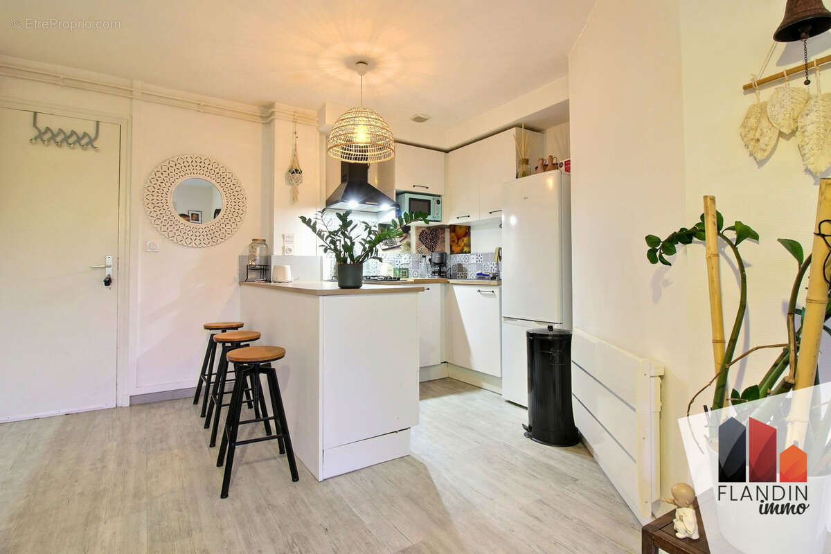 Appartement à CRAPONNE