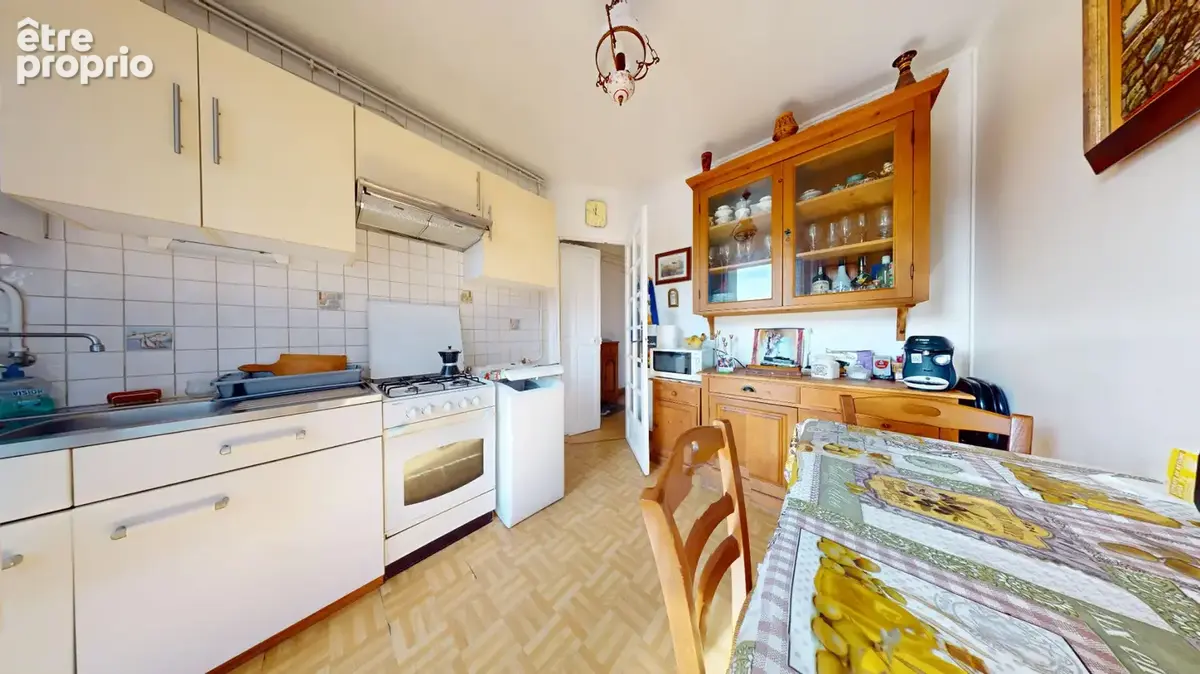 Église de pantin  2 pièces  32.5 m²  appartement cosy et lumineux dans immeuble de rapport  cave  quartier calme, 4 minutes du m - photo 2
