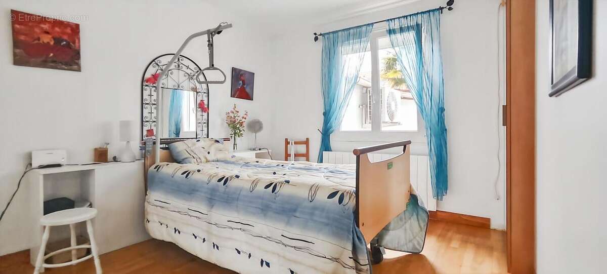 Maison à SAINT-PRYVE-SAINT-MESMIN