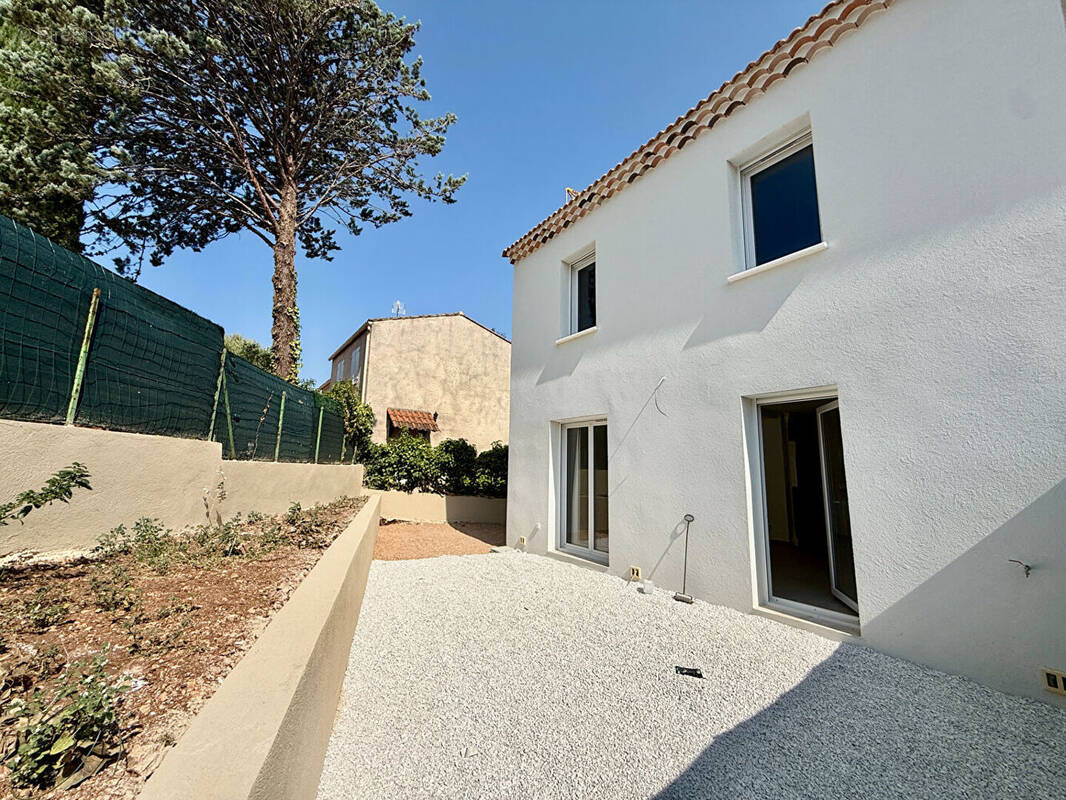 Maison à SAINT-MAXIMIN-LA-SAINTE-BAUME
