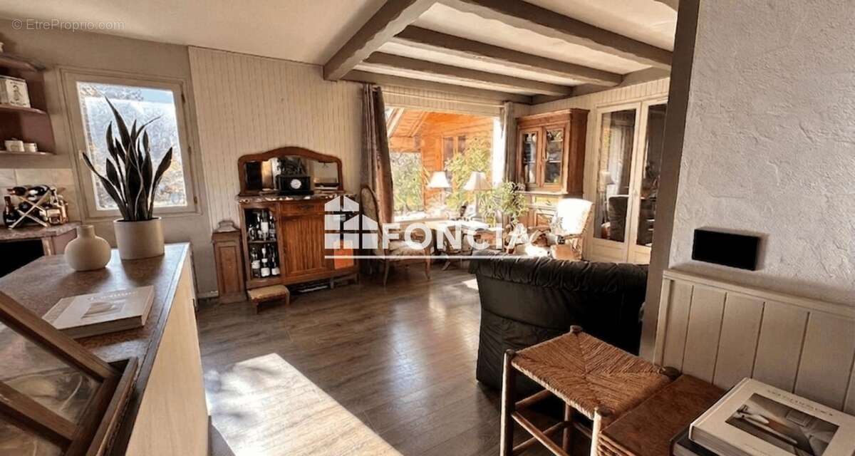 Maison à SAINT-JORIOZ