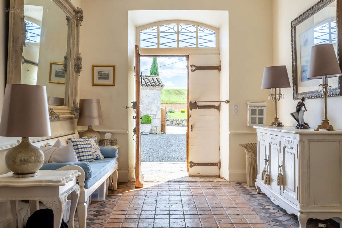 Maison à BEAUVILLE