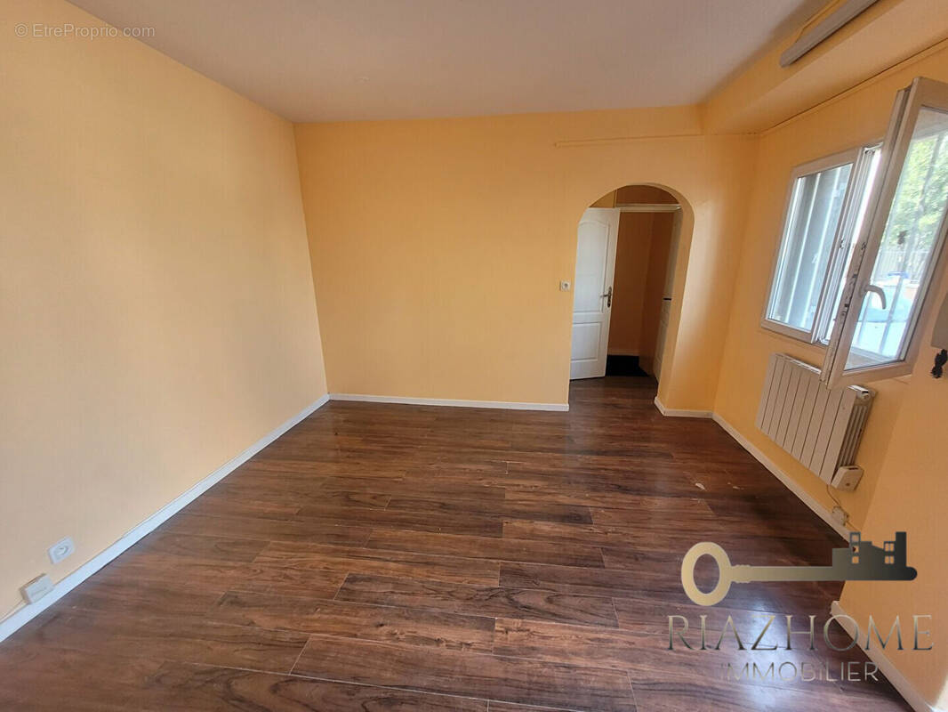 Appartement à LE BOURGET